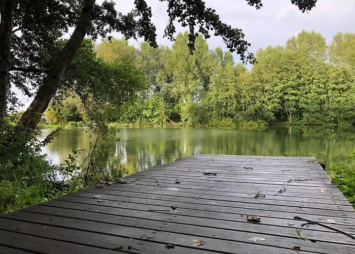 Le De L Etang *