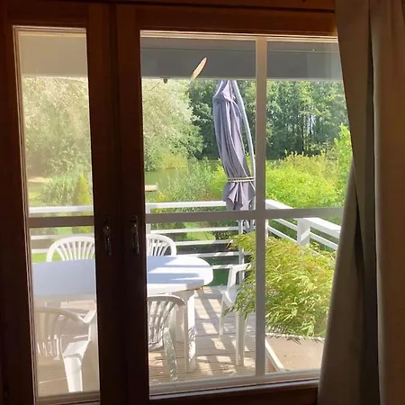 Le De L Etang Bourbourg